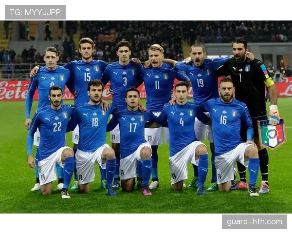 马尔蒂尼战术启示：现代足球如何实现防守与进攻的完美平衡