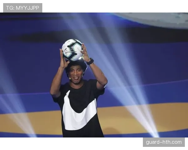 罗纳尔迪尼奥居然还能这么玩，不像明星倒像个千金小姐的日常啊